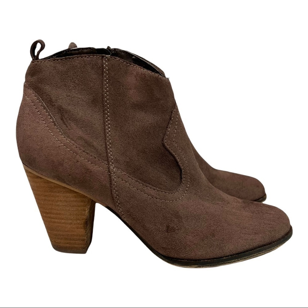 Steve Madden Plover Brown Suede Leather Stack Heeled Booties - Picture 13 of 13
